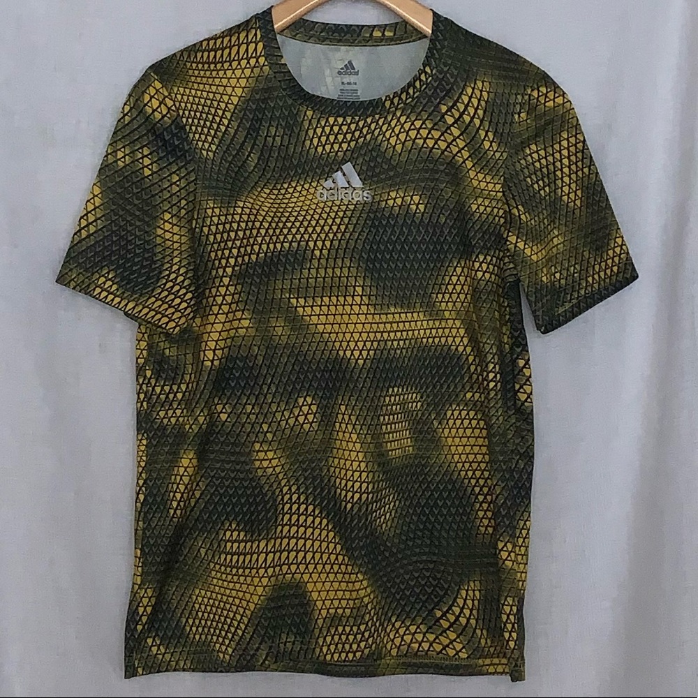 Adidas youth tee size XL